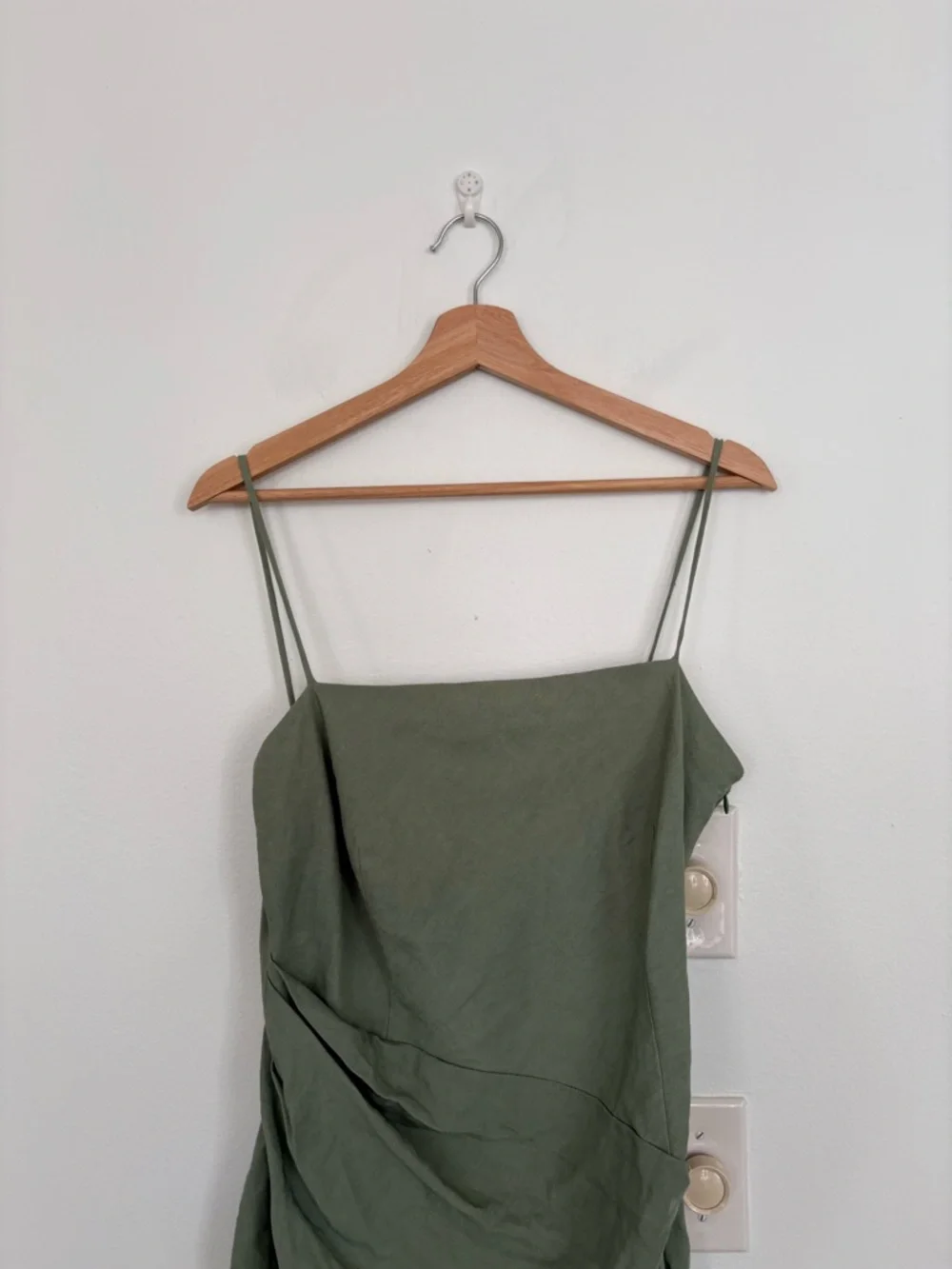 Theory || Linen Side Pleat Mini Dress‎ in Leaf Green 10